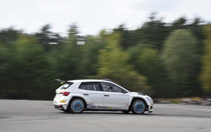 Measurement of the Vehicle Dynamics (Longitudinal Dynamics) Measurement of the Vehicle Dynamics (Longitudinal Dynamics)